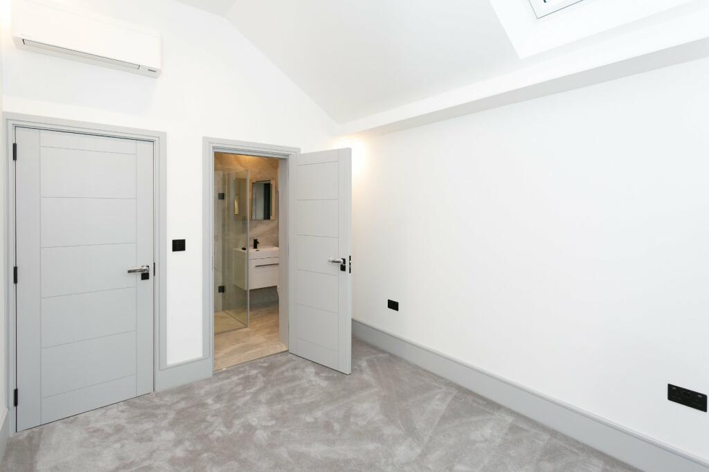 Additional image 29 of Mistletoe Mews, St. Albans, Hertfordshire, AL3