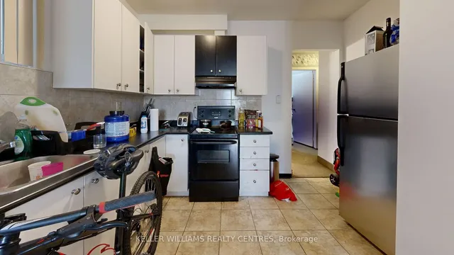 Additional image 23 of 10 Ivy Ave