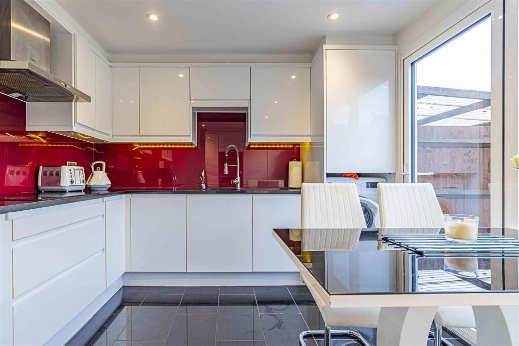 Additional image 13 of High Street, London Colney