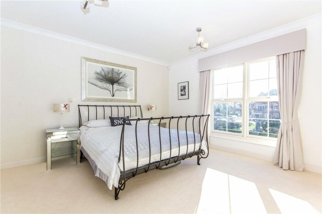 Additional image 8 of Beningfield Drive, Napsbury Park, St. Albans, AL2