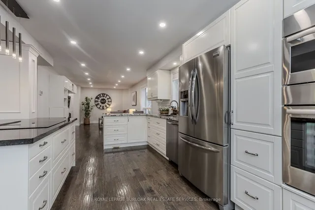 Additional image 20 of 4008 Jarvis Cres