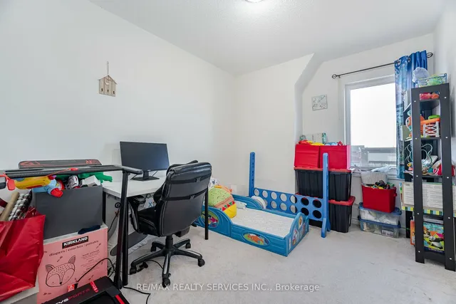 Additional image 30 of 50 Edinburgh Dr Unit 5
