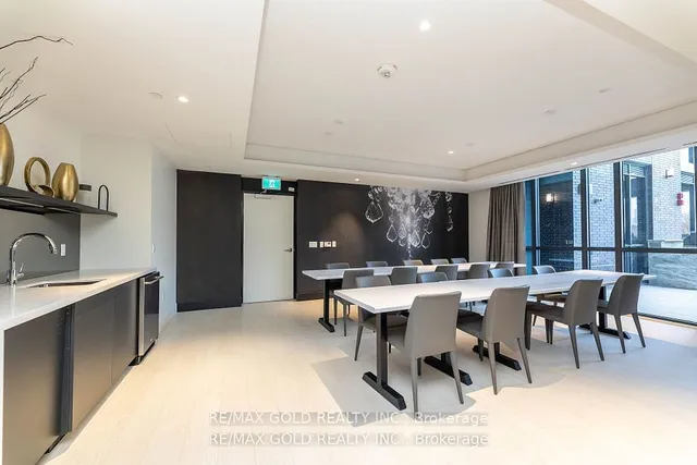 Additional image 39 of 10 Gibbs St Unit 621