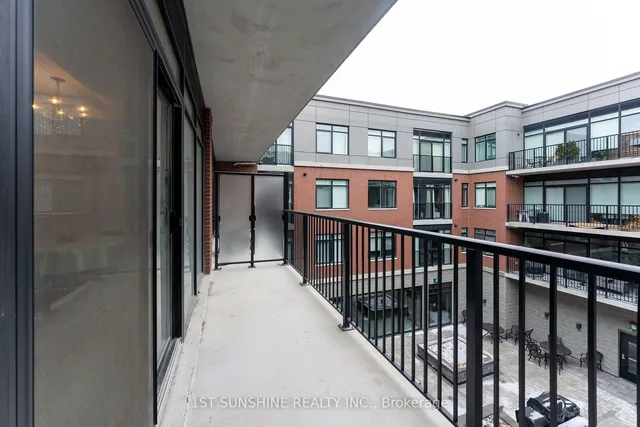 Additional image 27 of 1 Redfern Ave Unit 322