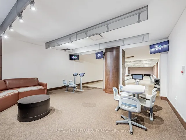 Additional image 36 of 15 Northtown Way Unit 1719