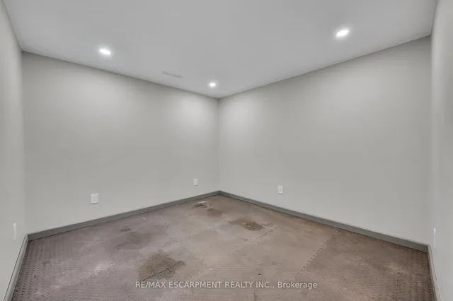 Additional image 35 of 31 Bobolink Rd