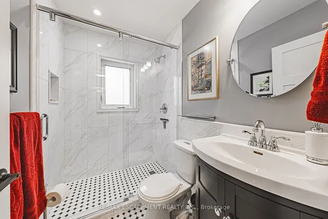 Additional image 22 of 61 Home St