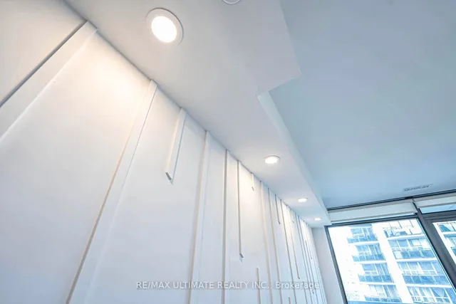 Additional image 13 of 81 Wellesley St Unit 907