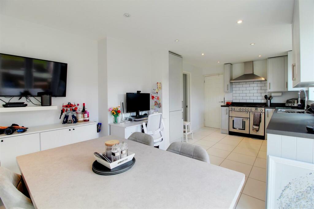 Additional image 11 of Somers Road, Welham Green