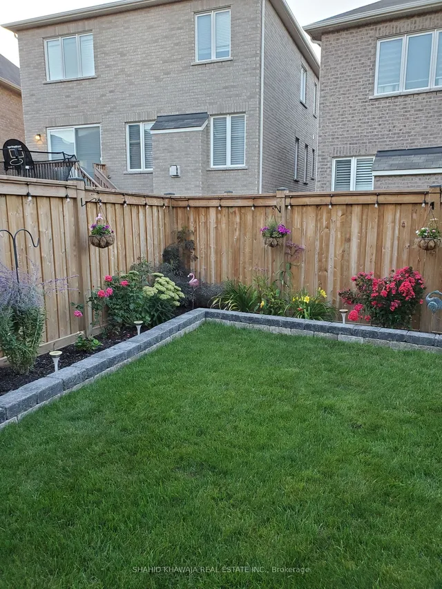 Additional image 39 of 1388 Connaught Terr