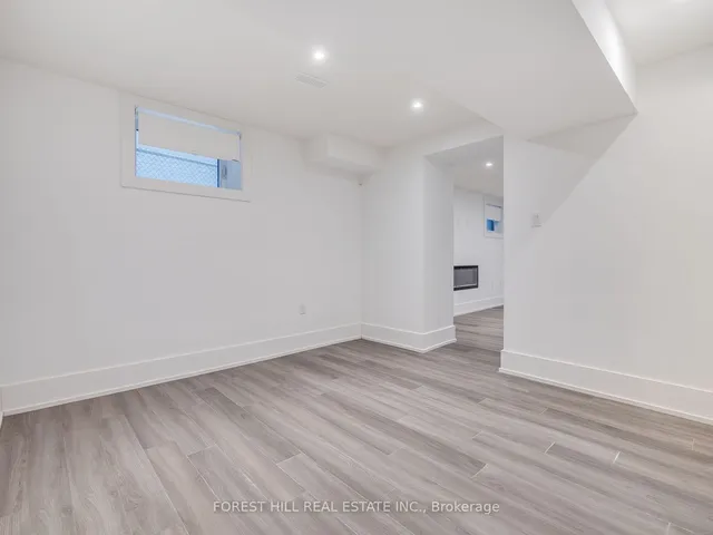 Additional image 33 of 38 Thirty First St