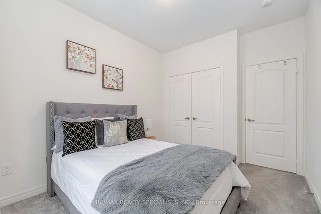 Additional image 24 of 38 Holcomb Terr