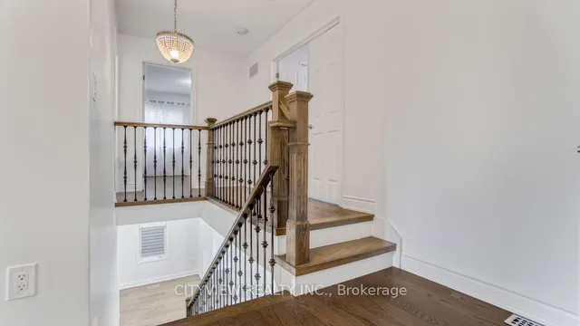 Additional image 19 of 980 Clark Blvd