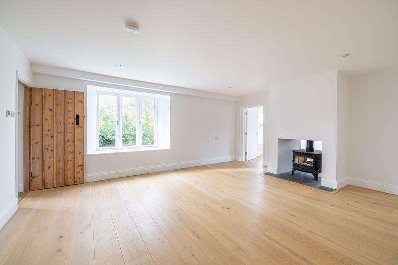 Additional image 9 of Newly renovated four bed family property