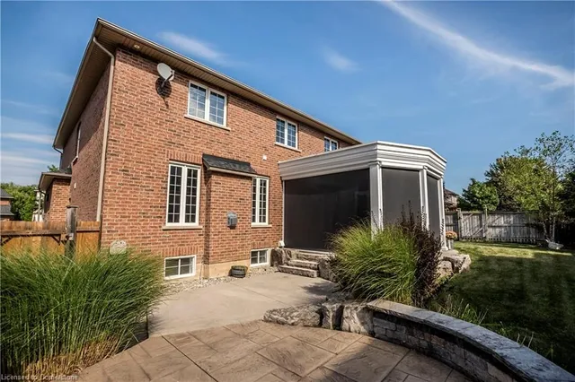 Additional image 31 of 2062 Gordie Tapp Cres