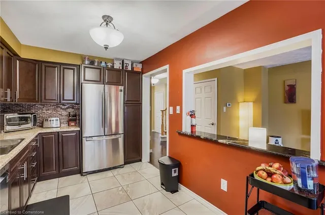 Additional image 10 of 255 Mount Albion Rd Unit 31