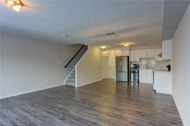 Additional image 19 of 1989 Ottawa St Unit 51