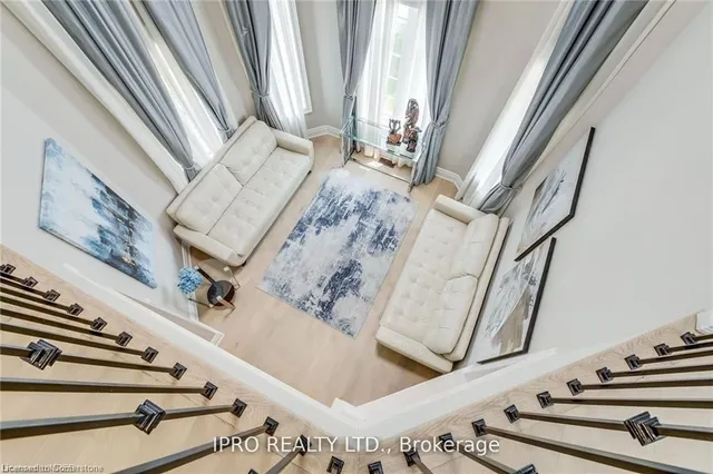 Additional image 29 of 20 Falkland Rd