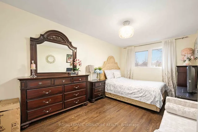 Additional image 19 of 41 Dixington Cres