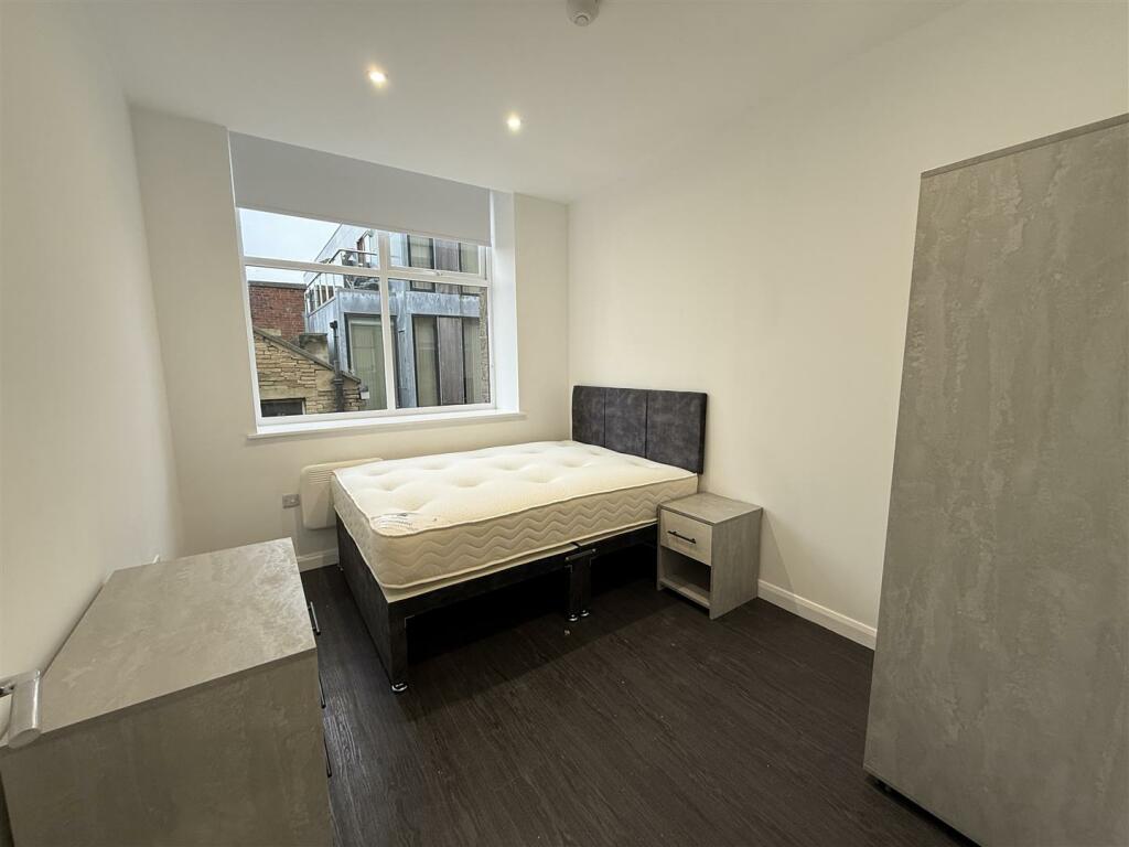 Additional image 10 of Spectrum House, East Parade, Bradford