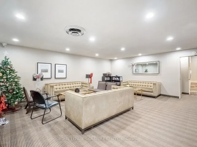 Additional image 37 of 80 Adelaide St Unit TH6