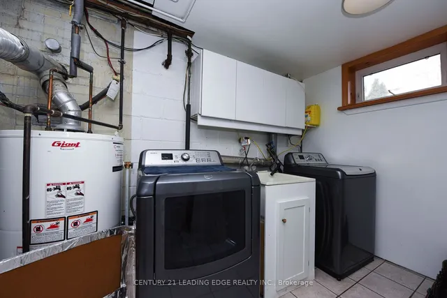 Additional image 33 of 34 Paragon Rd