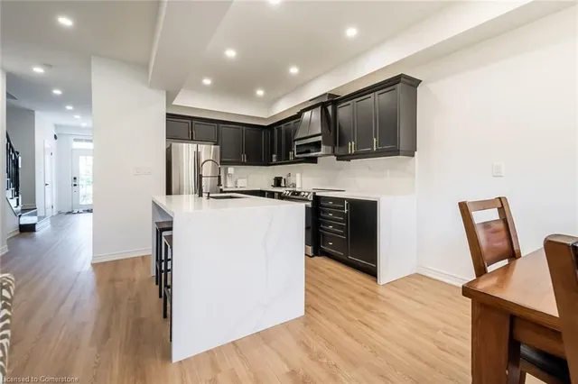 Additional image 14 of 370 Stonehenge Dr Unit 19