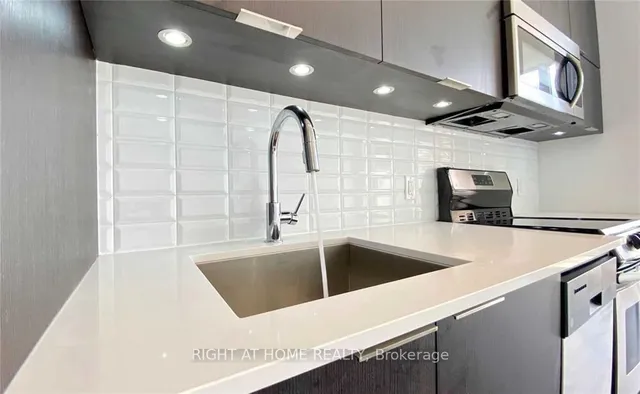 Additional image 6 of 56 Annie Craig Dr Unit 306