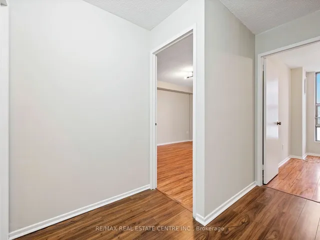 Additional image 22 of 15 Kensington Rd Unit 101