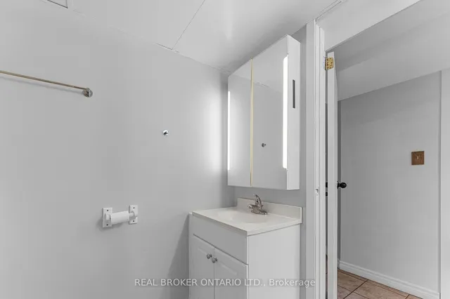 Additional image 33 of 42 Blackwater Cres