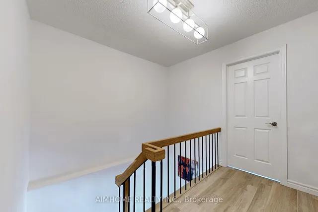 Additional image 21 of 566 Sandhurst Circ