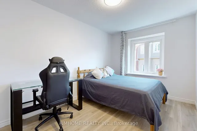 Additional image 26 of 566 Sandhurst Circ