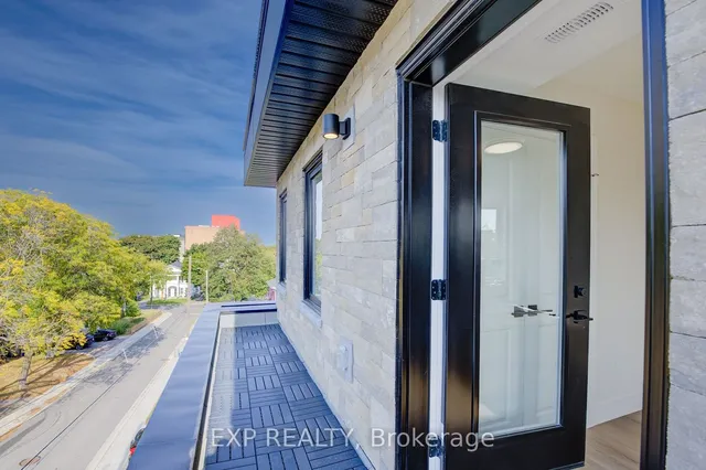 Additional image 11 of 17 Peter St Unit 10