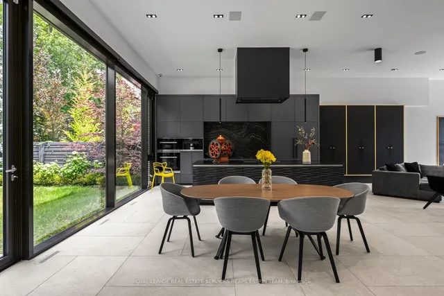 Additional image 14 of 108 Stratford Cres