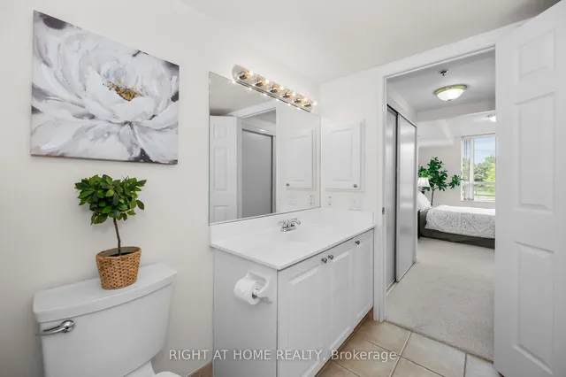 Additional image 17 of 100 Burloak Dr Unit 1214