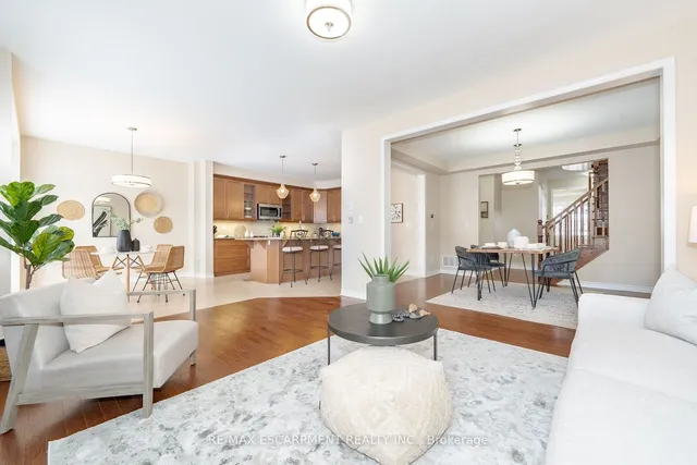 Additional image 20 of 254 Hinton Terr