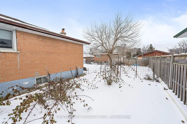 Additional image 37 of 17 Vange Cres