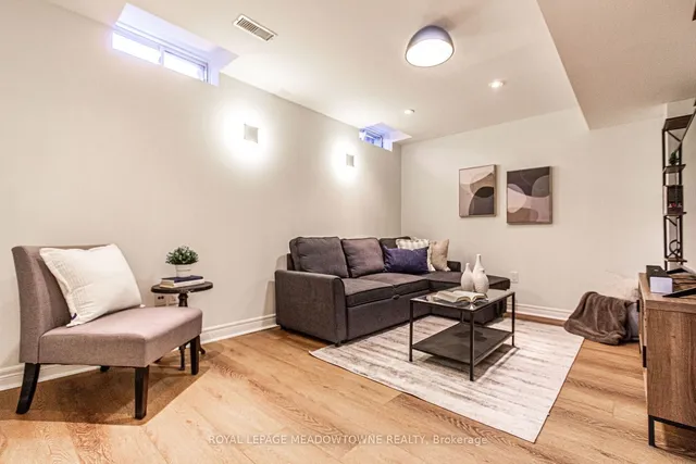 Additional image 28 of 431 Baverstock Cres