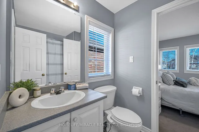 Additional image 25 of 4272 Clubview Dr