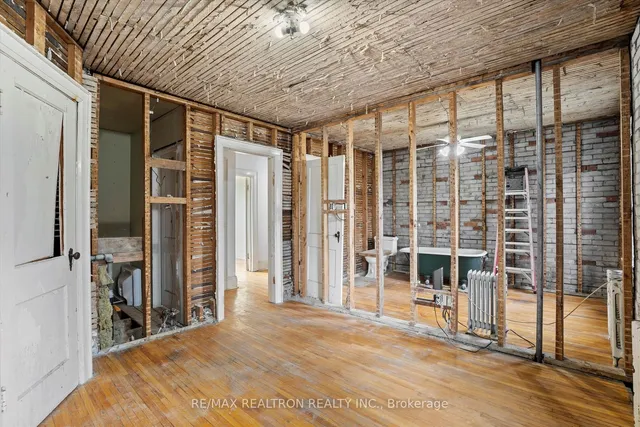 Additional image 15 of 19 Lesmount Ave