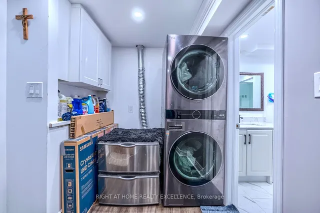 Additional image 36 of 17 Hilldowntree Tr