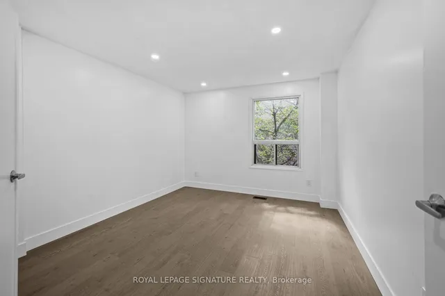 Additional image 19 of 275 Broadview Ave Unit 92