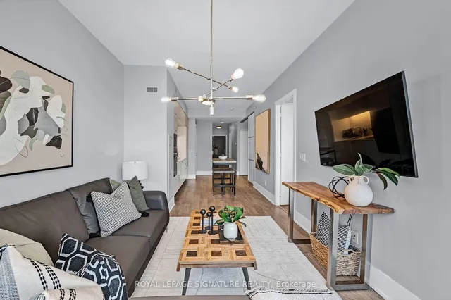 Additional image 6 of 55 Merchants' Wharf Unit 428