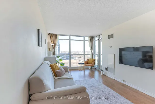 Additional image 18 of 231 Fort York Blvd Unit 1807