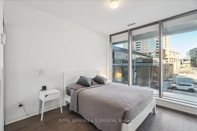 Additional image 25 of 150 East Liberty St Unit 2816