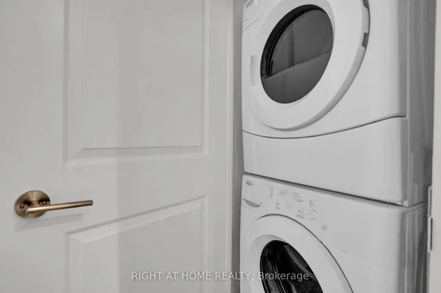 Additional image 34 of 35 Bastion St Unit 809