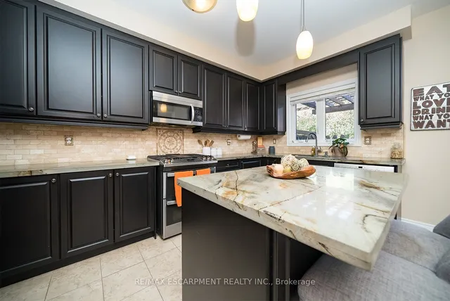 Additional image 12 of 19 Humphrey St