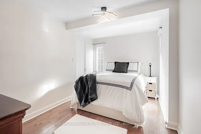 Additional image 28 of 144 Armour Blvd