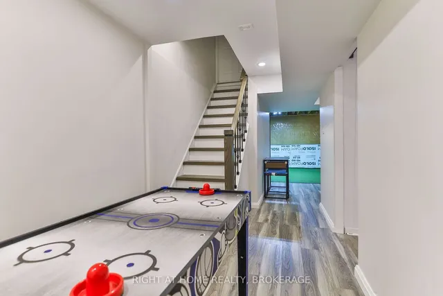 Additional image 29 of 2 Desantis Crt