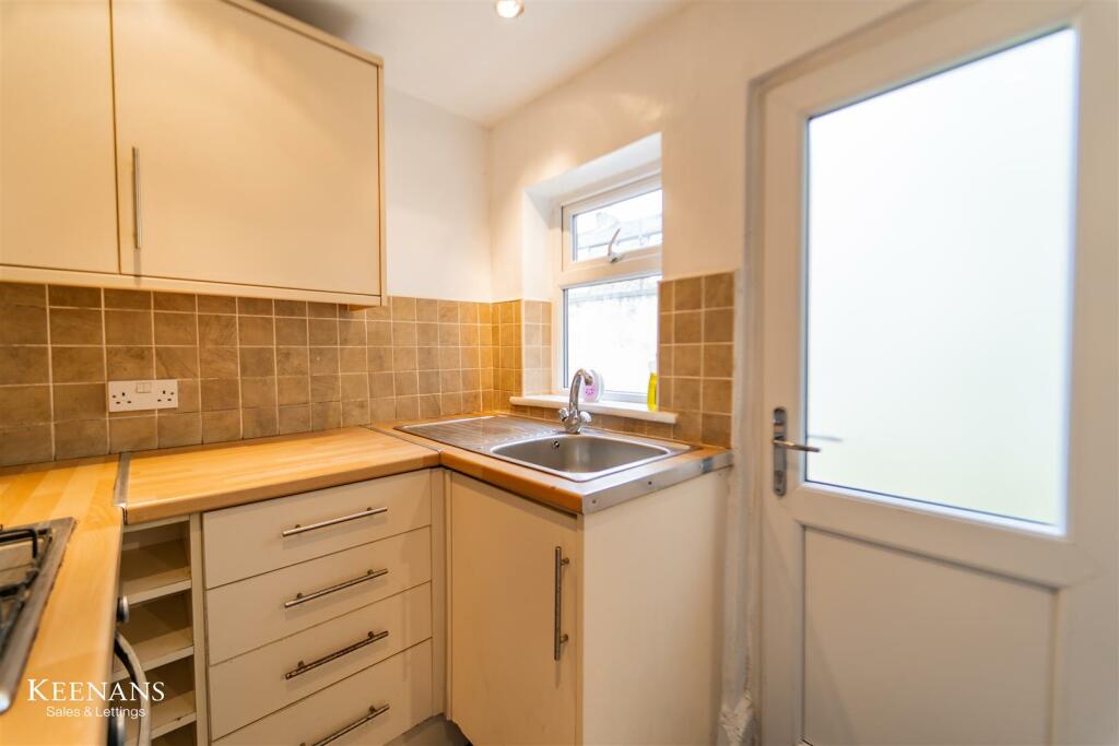 Additional image 11 of Lyndhurst Road, Burnley